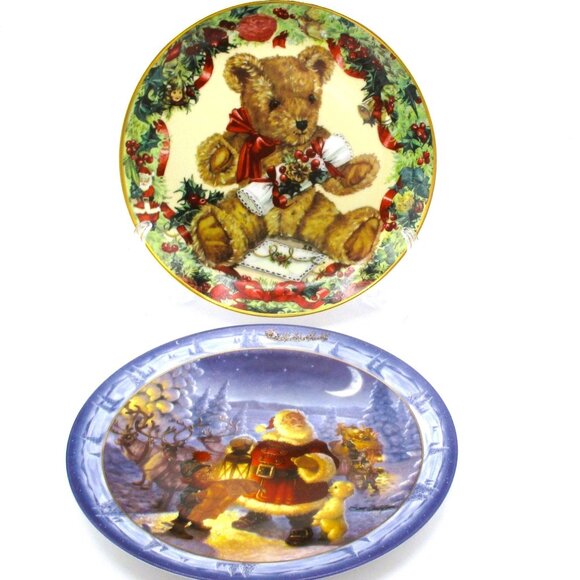 Lot Of 2 Vintage Christmas Collector Plates Teddys First Christmas & Santas On H - Picture 1 of 8